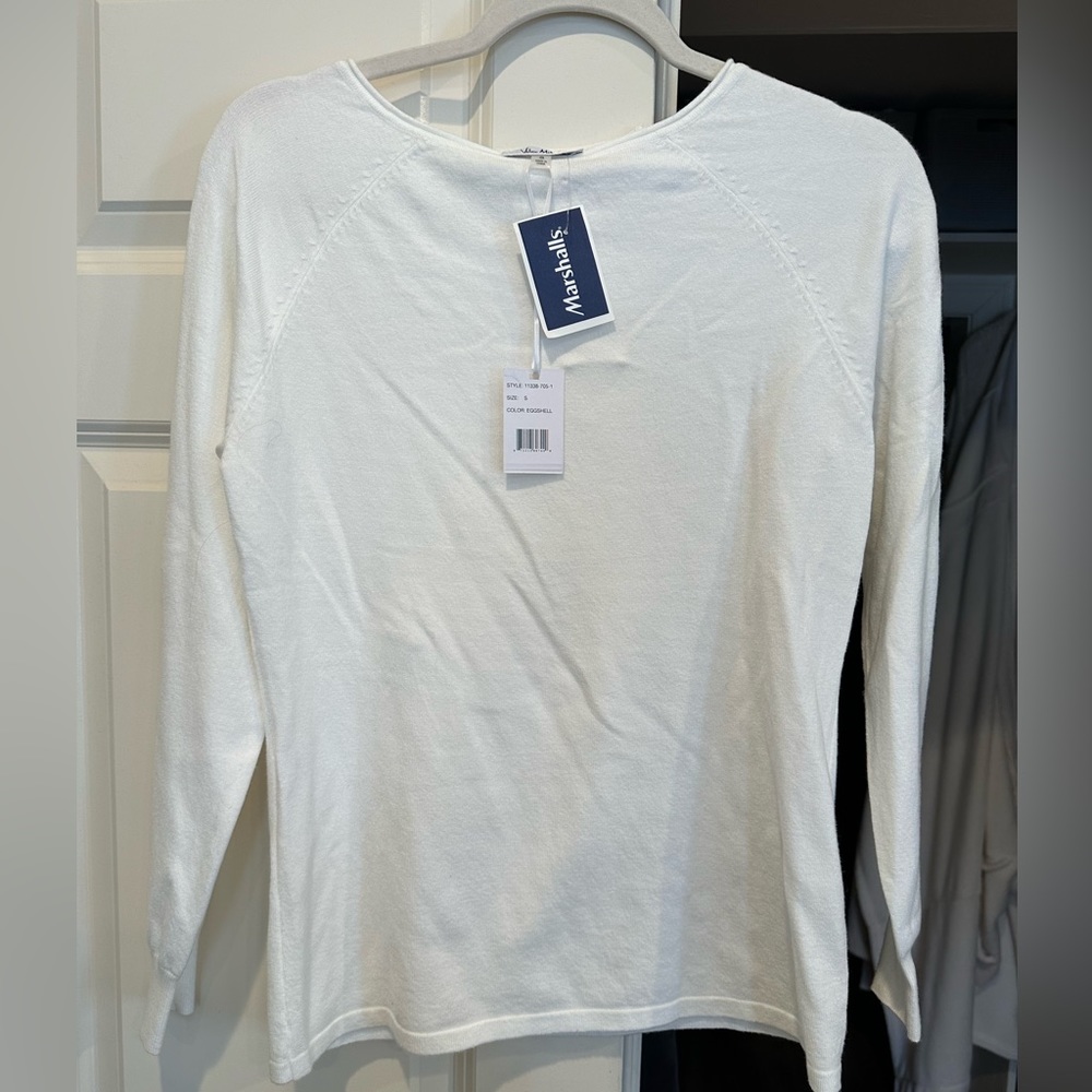 White light sweater long sleeve NWT